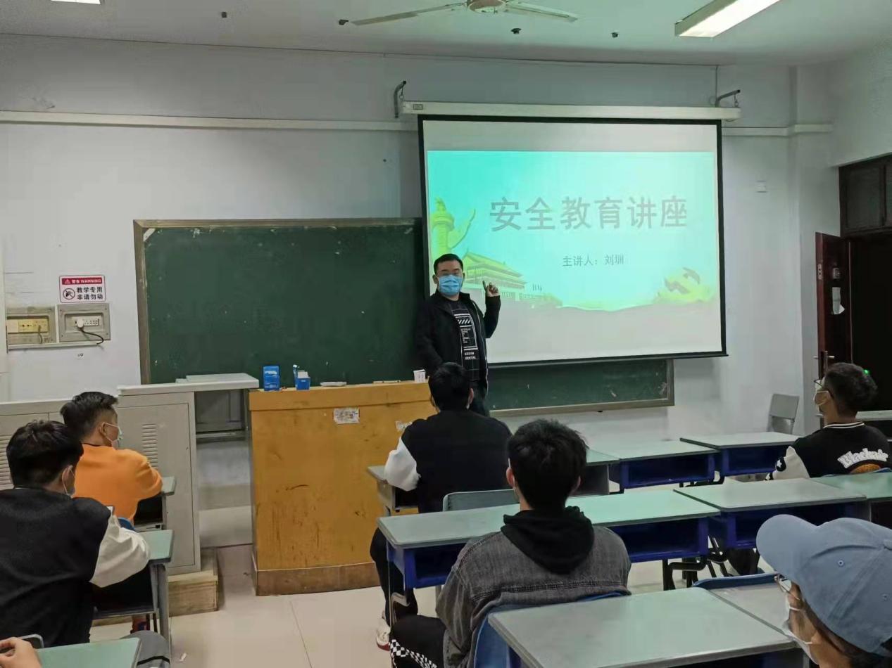 说明: 微信图片_20220404124207
